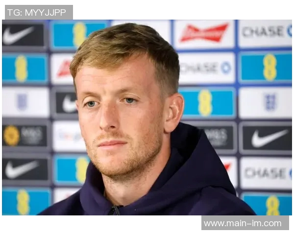 英格兰世界杯新队服曝光贝林汉姆拉什福德等五名球员亮相