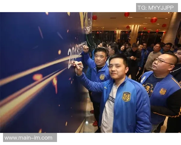 收官战首发感谢球迷一年来的支持与陪伴期待未来再相聚