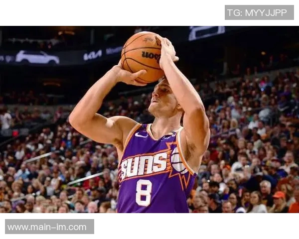 格雷森阿伦强调半场进攻节奏的重要性以防对手轻易换防